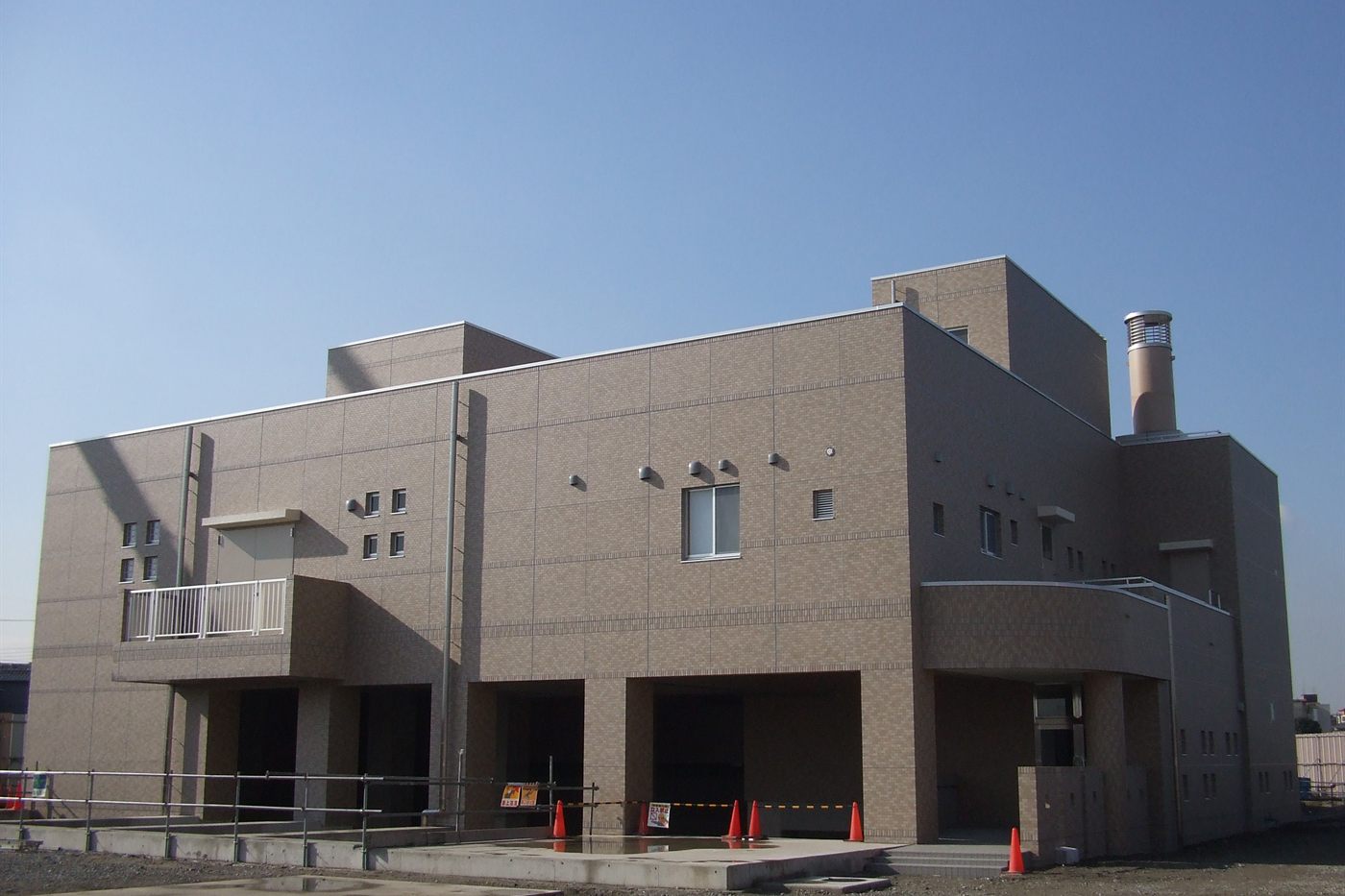 改修した公共施設の外観