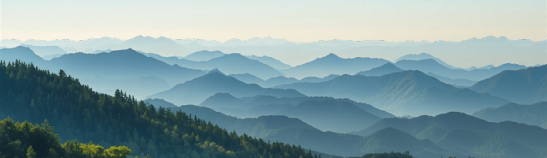 重なる山の稜線